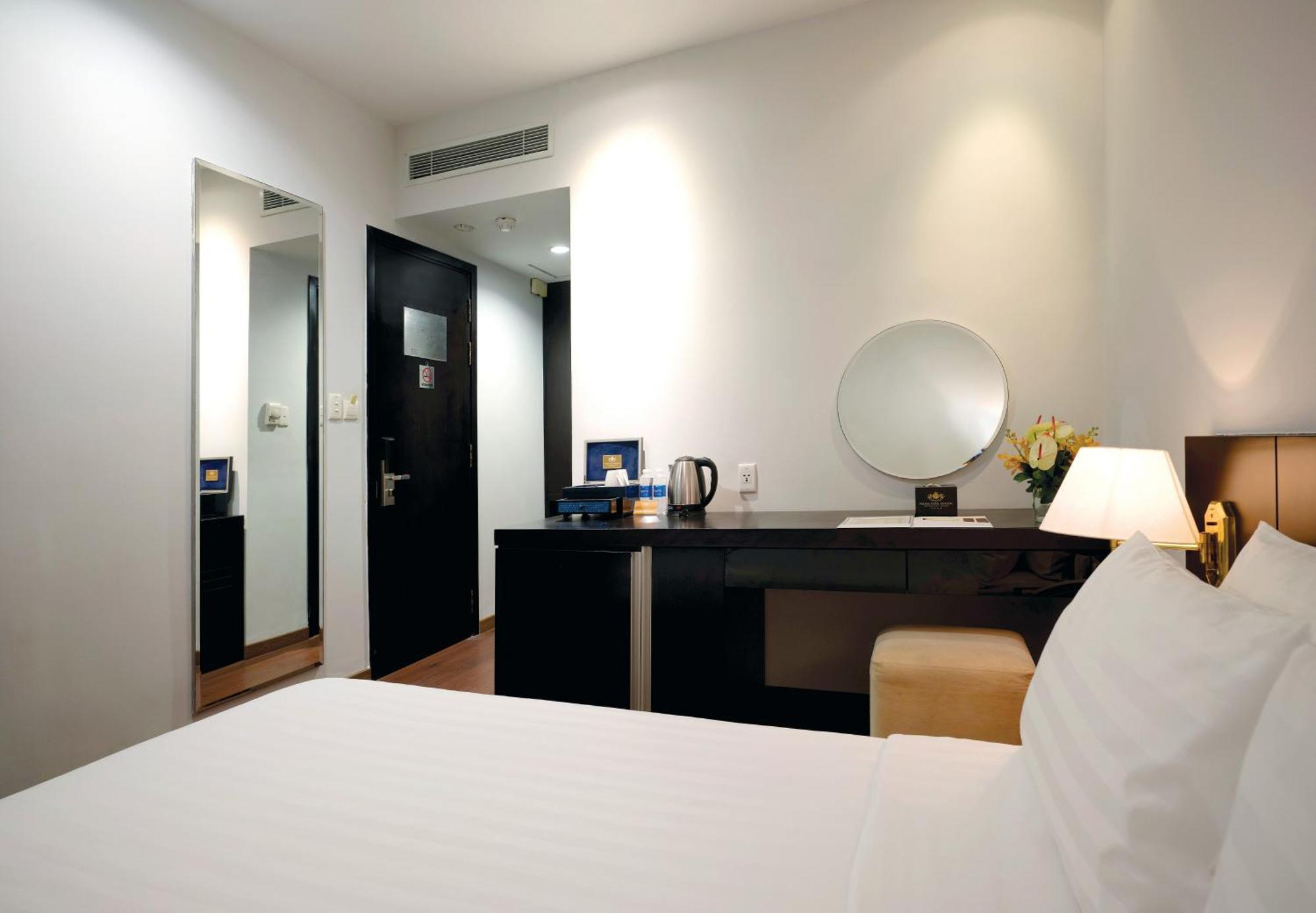 Palace Hotel Saigon Хошимин Экстерьер фото